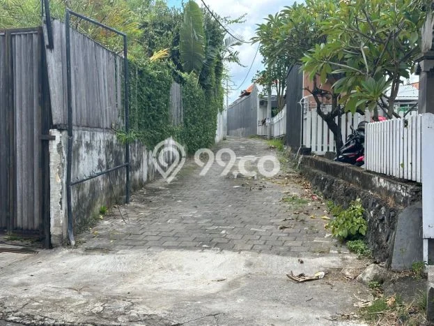 Kavling Tanah untuk Dijual di Kerobokan Kelod, Badung, Luas 200m2 Kavling Tanah untuk Dijual di Kerobokan Kelod, Badung, Luas 200m2