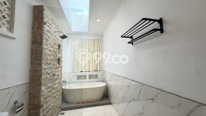 Vila Strategis di , Area 0m2m², Kawasan Nyaman, Available Vila Strategis di , Area 0m2m², Kawasan Nyaman, Available