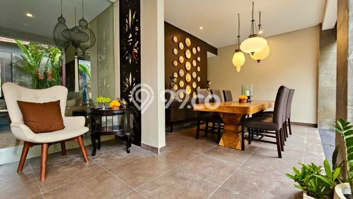 Ready to Use! Luxury House LT 300m2 Desain Modern di Renon Ready to Use! Luxury House LT 300m2 Desain Modern di Renon
