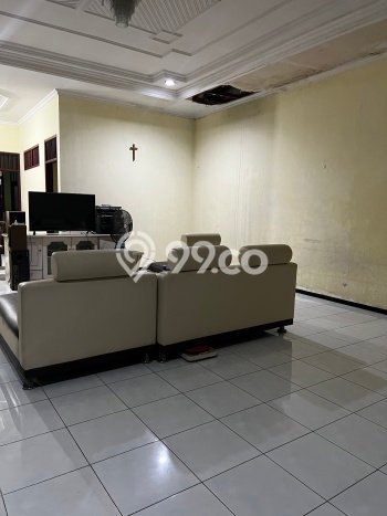 Rumah Elit Modern Tanpa Renovasi di Tulusrejo Malang Rumah Elit Modern Tanpa Renovasi di Tulusrejo Malang