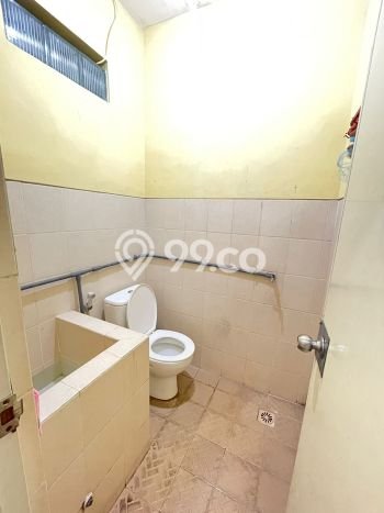 Rumah Kost untuk Dijual di Mojolangu Punya 8 Kamar Rumah Kost untuk Dijual di Mojolangu Punya 8 Kamar