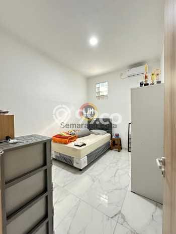 Rumah Strategis Minimalis Lb 146m2 di Semarang Timur, Semarang Rumah Strategis Minimalis Lb 146m2 di Semarang Timur, Semarang