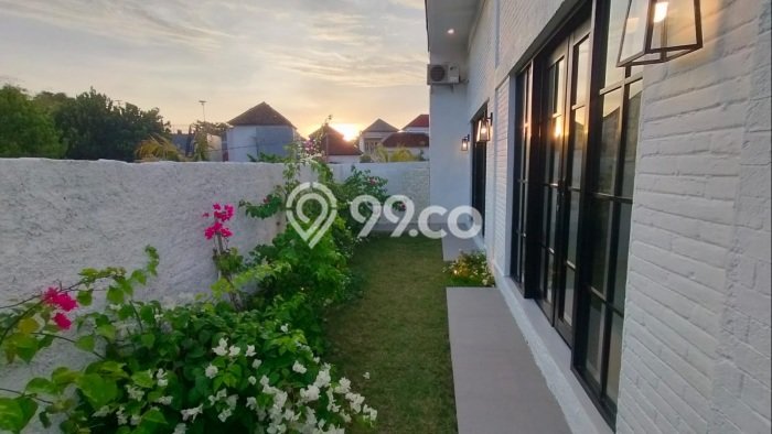 Hunian Berkualitas! Vila Kawasan , Dimensi 200m2m², Area Nyaman dan aman Hunian Berkualitas! Vila Kawasan , Dimensi 200m2m², Area Nyaman dan aman