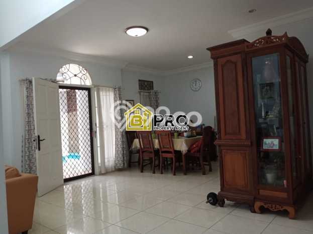 Siap Huni Hunian Elit 5 Kamar di Cimanggis Dekat ke Mana Pun Siap Huni Hunian Elit 5 Kamar di Cimanggis Dekat ke Mana Pun