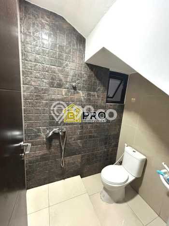 For Sale Hunian Rumah Nyaman 4 Kamar di Citra Grand, Jakarta Timur For Sale Hunian Rumah Nyaman 4 Kamar di Citra Grand, Jakarta Timur