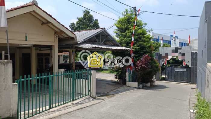 Rumah Elit Modern Tanpa Renovasi di Cisalak Depok Rumah Elit Modern Tanpa Renovasi di Cisalak Depok