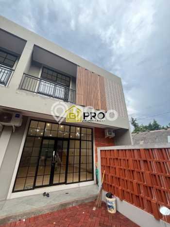 Ruko disewakan lokasi strategis Jagakarsa Jakarta Selatan 112m2 Ruko disewakan lokasi strategis Jagakarsa Jakarta Selatan 112m2