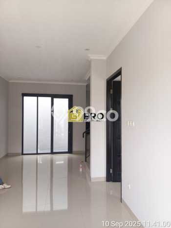 Rumah Strategis Modern Lb 68m2 di Cipayung, Jakarta Timur Rumah Strategis Modern Lb 68m2 di Cipayung, Jakarta Timur