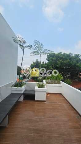 Rumah Mewah Siap Huni LT 103m2 di Jagakarsa, Jakarta Selatan Rumah Mewah Siap Huni LT 103m2 di Jagakarsa, Jakarta Selatan
