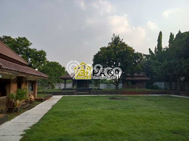 Ready to Use! Luxury House LT 5000m2 Desain Modern di Cikeas Ready to Use! Luxury House LT 5000m2 Desain Modern di Cikeas