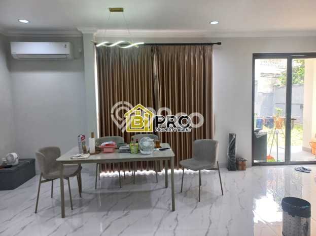 Rumah Mewah LB 250m2 Siap Pakai Desain Elegan di Sentul City, Bogor Rumah Mewah LB 250m2 Siap Pakai Desain Elegan di Sentul City, Bogor