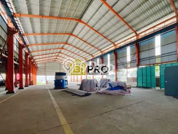 Unit Gudang Dijual di Citeureup Bogor Luas Tanah 9935m2, Luas Bangunan 4500m2 Unit Gudang Dijual di Citeureup Bogor Luas Tanah 9935m2, Luas Bangunan 4500m2