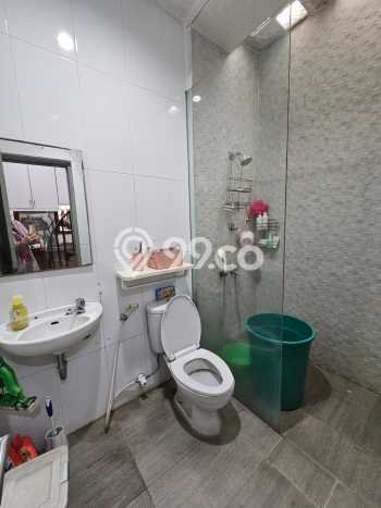 Dijual Rumah Premium dengan Fasilitas Sekitar Lengkap di Ciracas, Jakarta Timur Dijual Rumah Premium dengan Fasilitas Sekitar Lengkap di Ciracas, Jakarta Timur