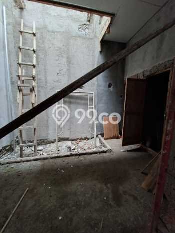 Rumah Elit Modern Tanpa Renovasi di Metland Puri Jakarta Barat Rumah Elit Modern Tanpa Renovasi di Metland Puri Jakarta Barat