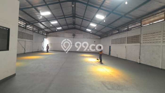 Unit Gudang disewakan di Karawaci Tangerang dengan LT 600m2 / LB 600m2 Unit Gudang disewakan di Karawaci Tangerang dengan LT 600m2 / LB 600m2
