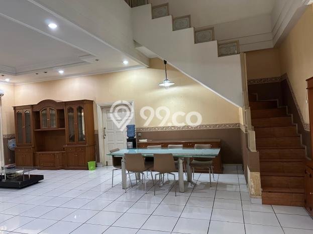 Dijual Rumah Premium dengan Fasilitas Sekitar Lengkap di Cilandak, Jakarta Selatan Dijual Rumah Premium dengan Fasilitas Sekitar Lengkap di Cilandak, Jakarta Selatan