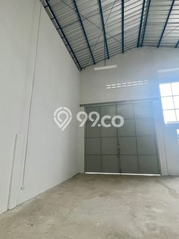 Disewakan Gudang di Kawasan Ramai Teluk Naga Luas 600m2 Disewakan Gudang di Kawasan Ramai Teluk Naga Luas 600m2