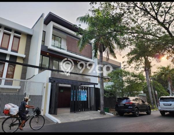 Rumah Luxury Modern Tanpa Renovasi di Citra Garden Jakarta Barat Rumah Luxury Modern Tanpa Renovasi di Citra Garden Jakarta Barat
