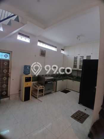 For Sale Rumah 3 Kamar Lokasi Strategis Bagus dan Strategis di Pancoran Mas For Sale Rumah 3 Kamar Lokasi Strategis Bagus dan Strategis di Pancoran Mas
