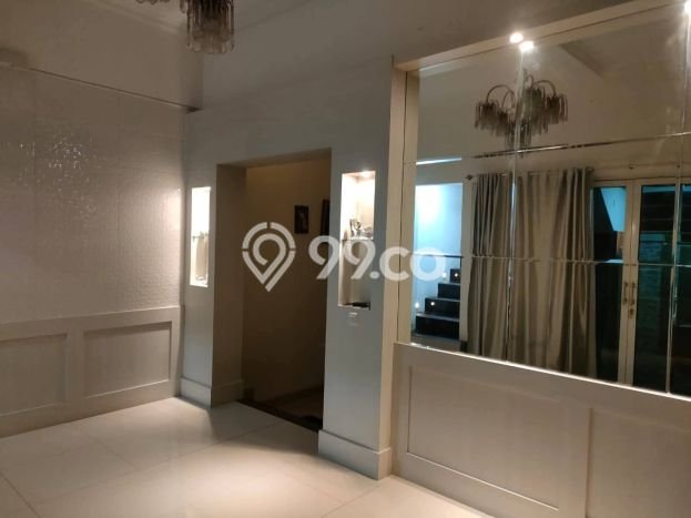Jual Rumah Favorit Siap Huni LB 276m2 di Pamulang, Tangerang Selatan Jual Rumah Favorit Siap Huni LB 276m2 di Pamulang, Tangerang Selatan