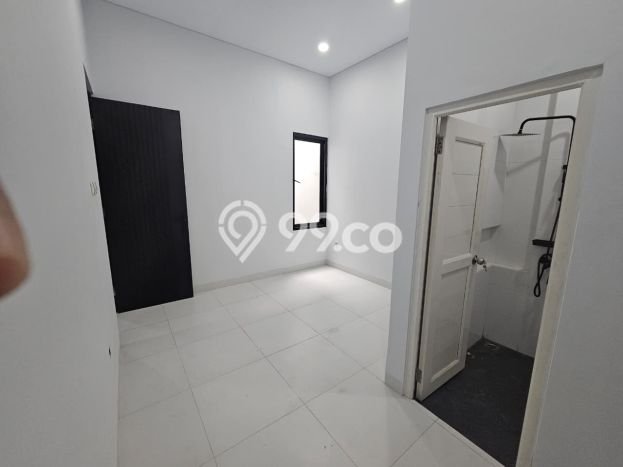 For Sale Rumah 5 Kamar Lokasi Ideal Bagus dan Strategis di Jagakarsa For Sale Rumah 5 Kamar Lokasi Ideal Bagus dan Strategis di Jagakarsa