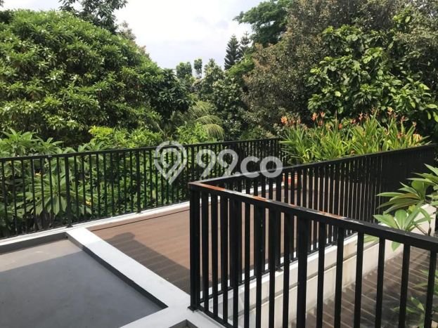 Rumah Mewah LB 450m2 Siap Huni Desain Elegan di Kemang, Jakarta Selatan Rumah Mewah LB 450m2 Siap Huni Desain Elegan di Kemang, Jakarta Selatan