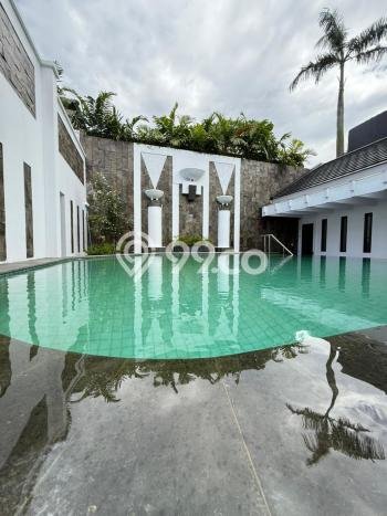 Hot Offer Hunian Mewah Ideal dan Luas di Menteng, Jakarta Pusat Hot Offer Hunian Mewah Ideal dan Luas di Menteng, Jakarta Pusat
