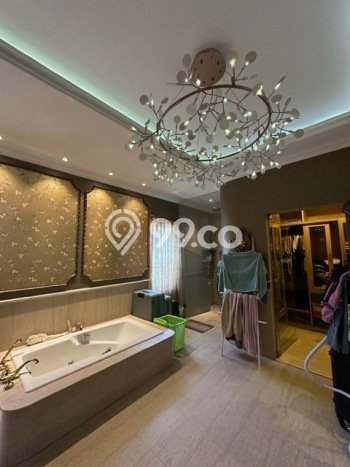 Hunian Mewah LB 1075m2 Siap Pakai Desain Elegan di Kemang, Jakarta Selatan Hunian Mewah LB 1075m2 Siap Pakai Desain Elegan di Kemang, Jakarta Selatan