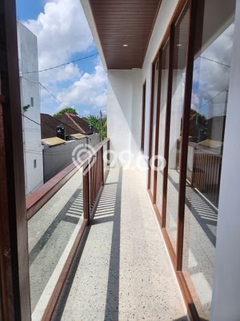Vila Strategis di , Ukuran 144m2m², Area Nyaman untuk Anda Vila Strategis di , Ukuran 144m2m², Area Nyaman untuk Anda