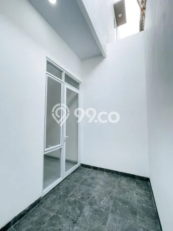 LOKASI STRATEGIS! Ruko Kawasan , Luas 100m2m², Jalan Strategis LOKASI STRATEGIS! Ruko Kawasan , Luas 100m2m², Jalan Strategis