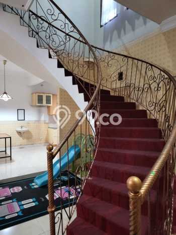 Dijual Rumah Eksklusif 5 KT di Buah Batu, Bandung Dijual Rumah Eksklusif 5 KT di Buah Batu, Bandung