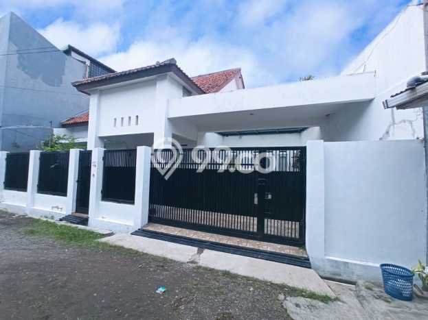Dijual Rumah 5 Kamar Lokasi Ideal Bagus dan Strategis di Regol Dijual Rumah 5 Kamar Lokasi Ideal Bagus dan Strategis di Regol