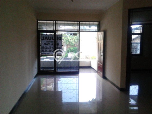 Siap Huni Rumah Mewah 3 Kamar di Arcamanik Dekat ke Mana Pun Siap Huni Rumah Mewah 3 Kamar di Arcamanik Dekat ke Mana Pun