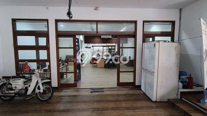 Siap Huni Rumah Mewah 4 Kamar di Regol Dekat ke Mana Saja Siap Huni Rumah Mewah 4 Kamar di Regol Dekat ke Mana Saja