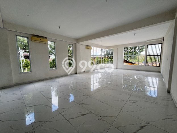 Ruko Dijual di Batam LT 123m2 & LB 306m2 Lokasi Terbaik! Ruko Dijual di Batam LT 123m2 & LB 306m2 Lokasi Terbaik!