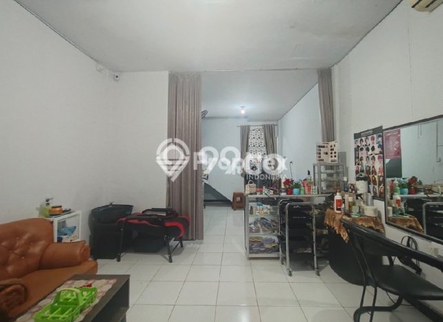Area Ramai! Ruko Dijual di Batam Kota untuk Bisnis Luas Bangunan 80m2 Area Ramai! Ruko Dijual di Batam Kota untuk Bisnis Luas Bangunan 80m2