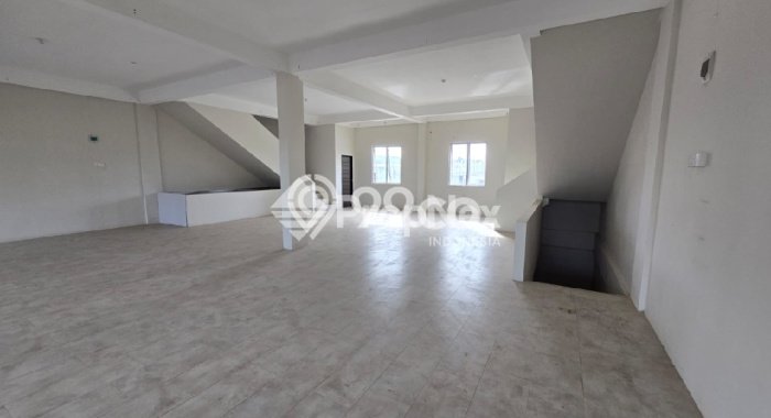 Unit Ruko Dijual di Batam LT 92m2 & LB 140m2 Unit Ruko Dijual di Batam LT 92m2 & LB 140m2