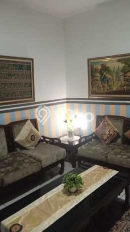 Rumah Eksklusif Siap Huni LT 687m2 di Ciputat, Tangerang Selatan Rumah Eksklusif Siap Huni LT 687m2 di Ciputat, Tangerang Selatan