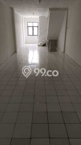 Ruko Disewa di Ciledug, Tangerang, LT 136m2 / LB 136m2 Ruko Disewa di Ciledug, Tangerang, LT 136m2 / LB 136m2