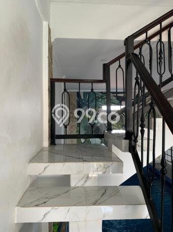 Rumah Luxury Modern Siap Huni di Rempoa Tangerang Selatan Rumah Luxury Modern Siap Huni di Rempoa Tangerang Selatan