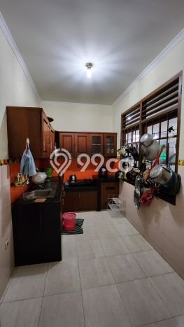 Jual Rumah Bagus Siap Huni LB 200m2 di Ciledug, Tangerang Jual Rumah Bagus Siap Huni LB 200m2 di Ciledug, Tangerang