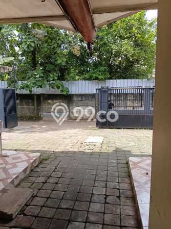Kos-kosan Dijual di Cibubur Jakarta Timur Luas 400m2 Kos-kosan Dijual di Cibubur Jakarta Timur Luas 400m2