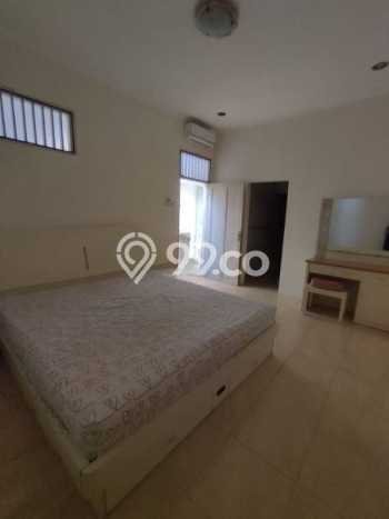 Disewakan! Rumah 3 Kamar Tidur &
2 Kamar Mandi di Surabaya Kota, Surabaya Disewakan! Rumah 3 Kamar Tidur &
2 Kamar Mandi di Surabaya Kota, Surabaya