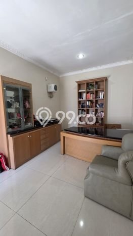 Rumah Elit Modern Tanpa Renovasi di Surabaya Kota Surabaya Rumah Elit Modern Tanpa Renovasi di Surabaya Kota Surabaya
