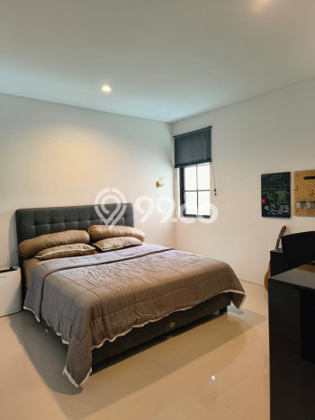 Rumah Elit LB 229m2 Siap Huni Desain Elegan di Surabaya Kota, Surabaya Rumah Elit LB 229m2 Siap Huni Desain Elegan di Surabaya Kota, Surabaya