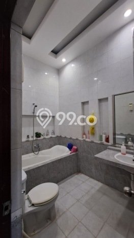 Ready to Use! Luxury House LT 300m2 Desain Elegan di Surabaya Kota Ready to Use! Luxury House LT 300m2 Desain Elegan di Surabaya Kota