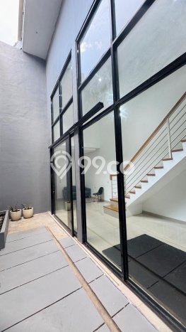 Rumah Modern 3 KT di Surabaya Kota Surabaya Unfurnished Rumah Modern 3 KT di Surabaya Kota Surabaya Unfurnished