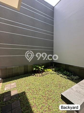 Rumah Elit Modern Tanpa Renovasi di Surabaya Kota Surabaya Rumah Elit Modern Tanpa Renovasi di Surabaya Kota Surabaya