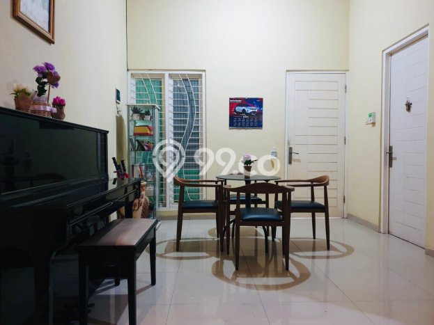 Rumah Luas Asri 4 KT Siap Pakai di Surabaya Kota Surabaya Rumah Luas Asri 4 KT Siap Pakai di Surabaya Kota Surabaya