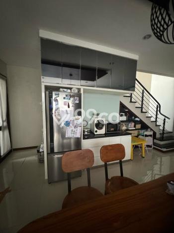 Rumah Elit Modern Tanpa Renovasi di Surabaya Kota Surabaya Rumah Elit Modern Tanpa Renovasi di Surabaya Kota Surabaya